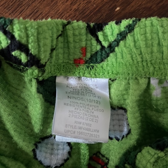 Vibrant Green and Red Pajama Sets with LEGO Print - Picture 5 of 5